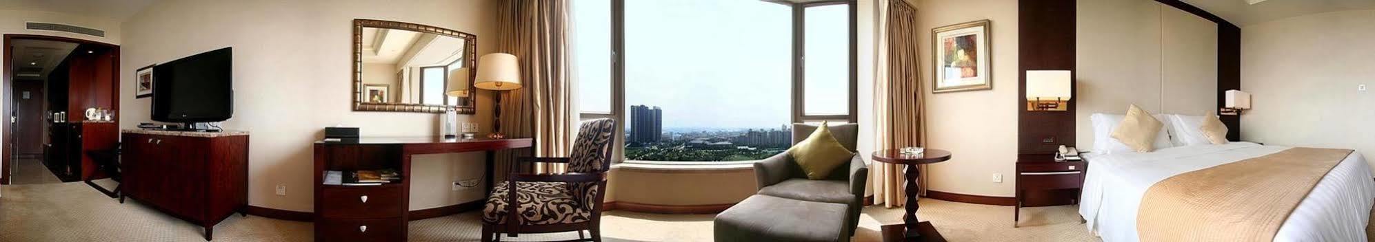 Hotel Fortuna Foshan Bagian luar foto